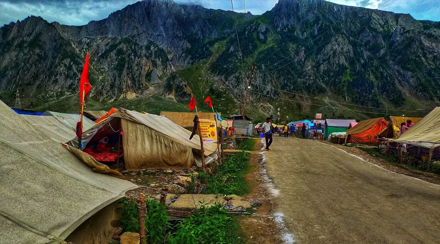 Tent accommodation for Amarnath pilgrims at Baltal Base Camp